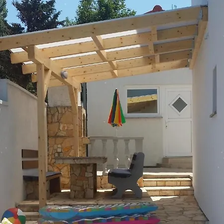 Lejlighed Ruhige Mit Balkon Und Terrasse *